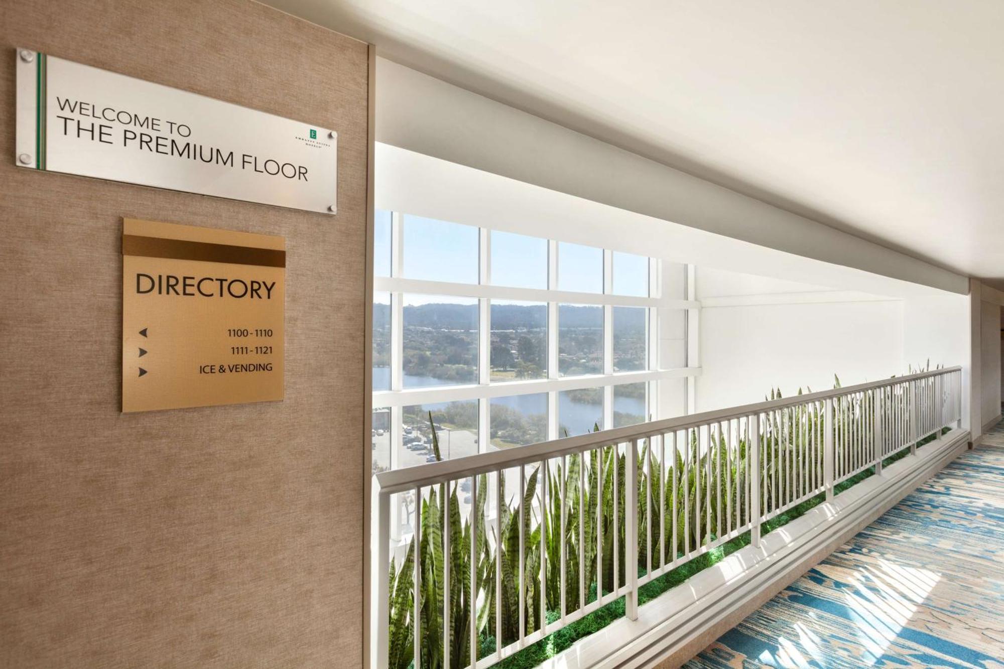 Embassy Suites By Hilton Monterey Bay Seaside Kültér fotó