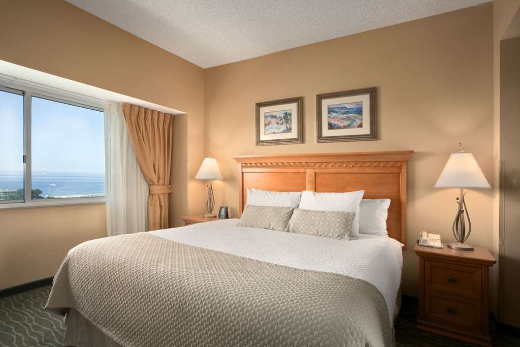 Embassy Suites By Hilton Monterey Bay Seaside Szoba fotó